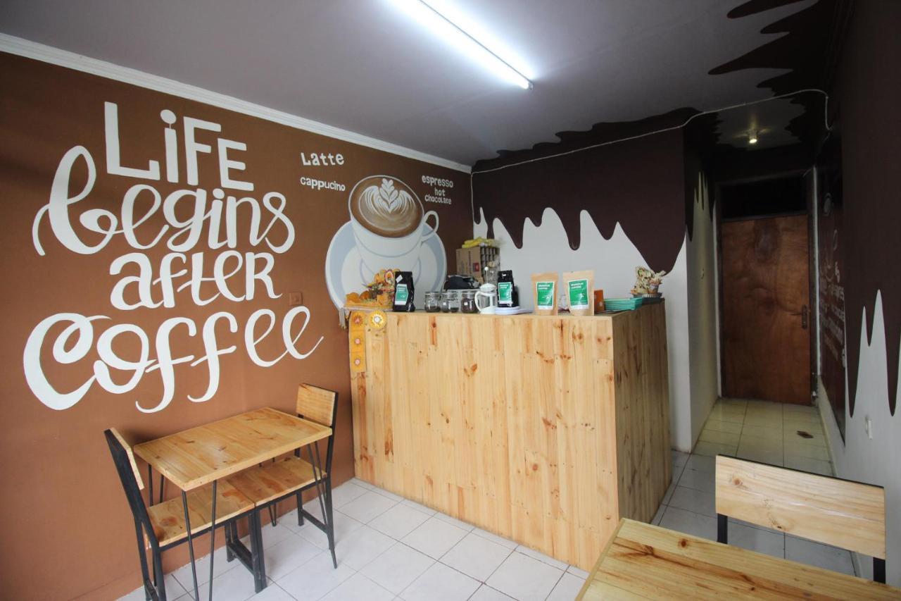Dong Paloh Hostel มุนดุก ภายนอก รูปภาพ