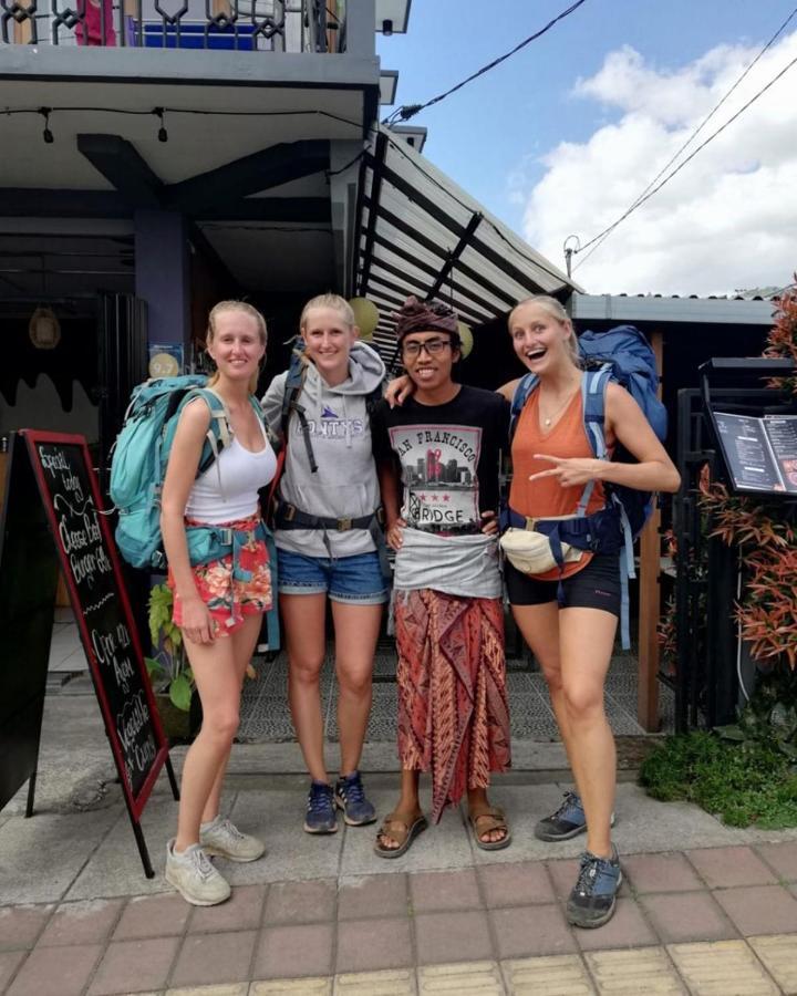 Dong Paloh Hostel มุนดุก ภายนอก รูปภาพ